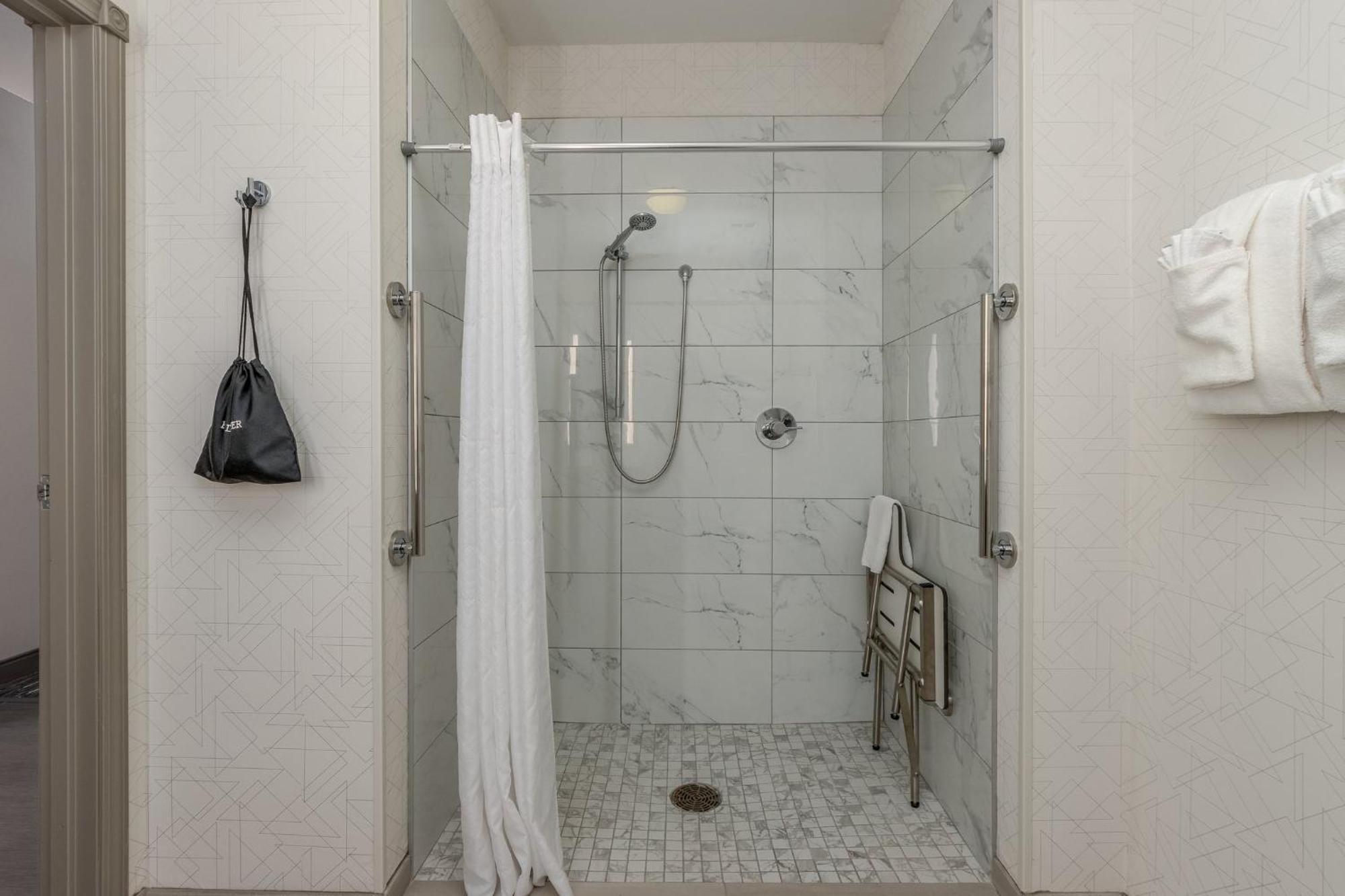 Holiday Inn Express Hotel & Suites Vancouver Mall-Portland Area By Ihg Екстериор снимка